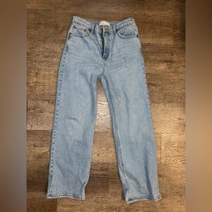 Abercrombie & Fitch the 90s relaxed Jean high rise